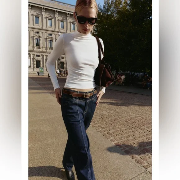 NWT White Mock Neck Top - Picture 4 of 4